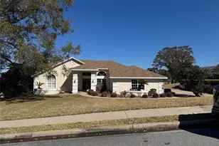 5321 Greens Dr, Lady Lake, FL 32159 - Photo 3