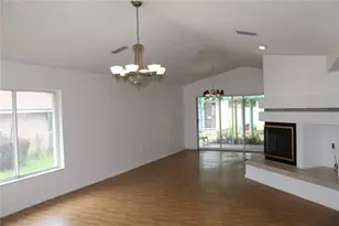 38901 Ella Dr, Lady Lake, FL 32159 - Photo 11