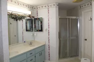 38901 Ella Dr, Lady Lake, FL 32159 - Photo 23