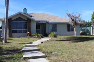 38901 Ella Dr, Lady Lake, FL 32159 - Photo 1