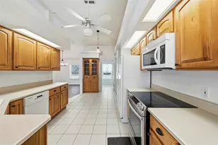 36841 Reserve Dr, Eustis, FL 32736 - Photo 17