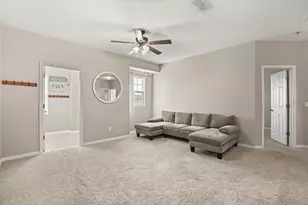 3193 Zander Dr, Grand Island, FL 32735 - Photo 9