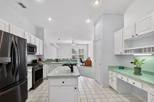 365 Via Bianca Dr, Davenport, FL 33896 - Photo 9