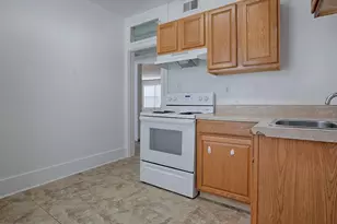 422 E Citrus Ave, Eustis, FL 32726 - Photo 31
