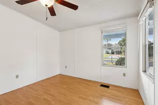 1024 Hilltop Rd, Tavares, FL 32778 - Photo 27