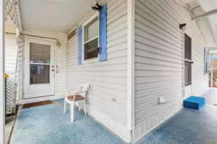 1024 Hilltop Rd, Tavares, FL 32778 - Photo 31