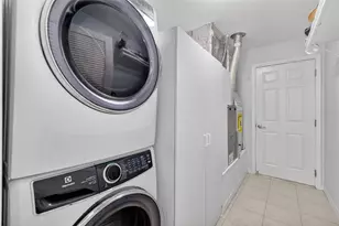 1950 Alistar Ct, The Villages, FL 32162 - Photo 23