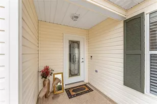 585 Lacy Pl, The Villages, FL 32162 - Photo 3