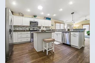 3016 Gallinule Court, The Villages, FL 32163 - Photo 5