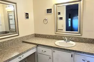 933 Oleander St, Lady Lake, FL 32159 - Photo 25