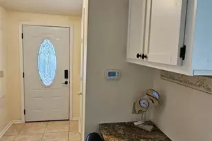 933 Oleander St, Lady Lake, FL 32159 - Photo 19