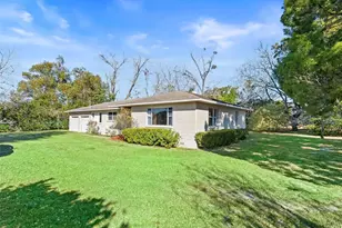 519 Huey St, Wildwood, FL 34785 - Photo 3