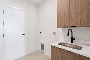 443 Skyfield Ct, Lady Lake, FL 32159 - Photo 21