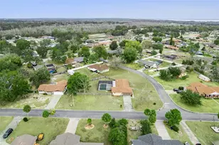 35025 Raintree Dr, Fruitland Park, FL 34731 - Photo 23