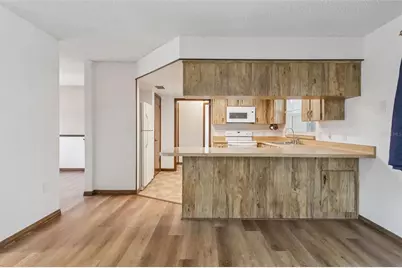 35025 Raintree Drive, Fruitland Park, FL 34731 - Photo 7