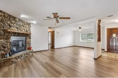 35025 Raintree Drive, Fruitland Park, FL 34731 - Photo 5