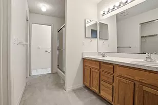 752 Old Oaks Ln, Leesburg, FL 34748 - Photo 15