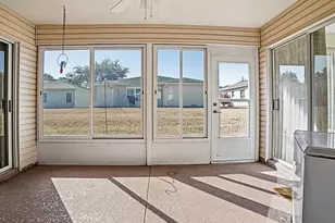 752 Old Oaks Ln, Leesburg, FL 34748 - Photo 29