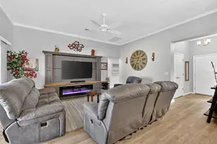 6729 Mesker Pl, The Villages, FL 34762 - Photo 15