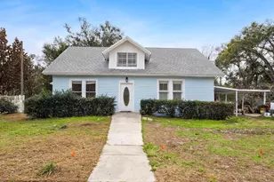 212 Cassady St, Umatilla, FL 32784 - Photo 1