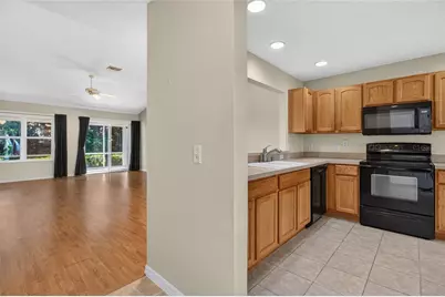 16715 SE 80th Cloverwood Terrace, The Villages, FL 32162 - Photo 9