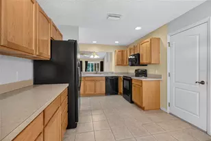 16715 SE 80th Cloverwood Terrace, The Villages, FL 32162 - Photo 15