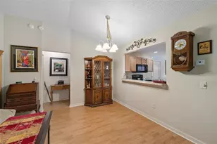 16715 SE 80th Cloverwood Terrace, The Villages, FL 32162 - Photo 17