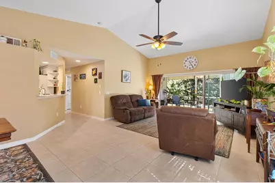 5415 Admiral Way #H5-102, Oxford, FL 34484 - Photo 5