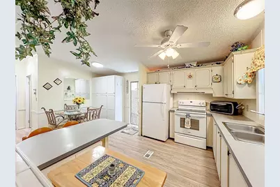 698 Cindi Avenue, Leesburg, FL 34788 - Photo 13