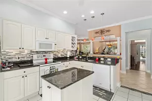 2983 St Thomas Ln, The Villages, FL 32162 - Photo 33