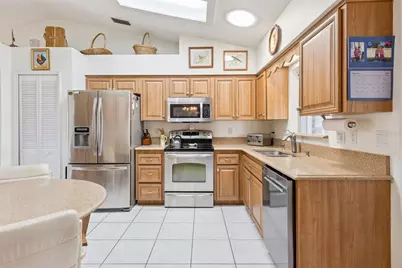 26927 Forest Hills Street, Leesburg, FL 34748 - Photo 7