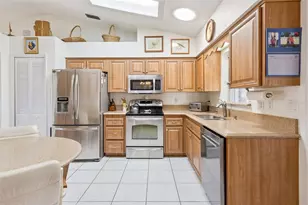 26927 Forest Hills St, Leesburg, FL 34748 - Photo 7