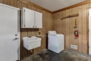 822 Dundee Cir, Leesburg, FL 34788 - Photo 29