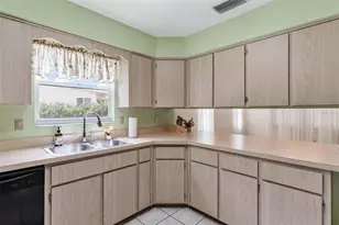 822 Dundee Cir, Leesburg, FL 34788 - Photo 15