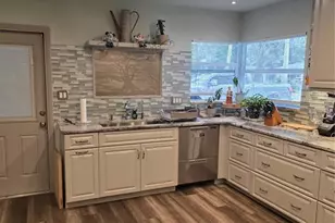 5539 Delaware Ave, New Port Richey, FL 34652 - Photo 35