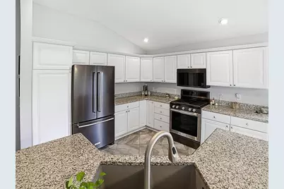 17498 SE 74th Raes Hall Avenue, The Villages, FL 32162 - Photo 13