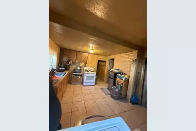 3908 E Genesee Street, Tampa, FL 33610 - Photo 9