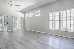 1321 Kellogg Dr, Tavares, FL 32778 - Photo 9