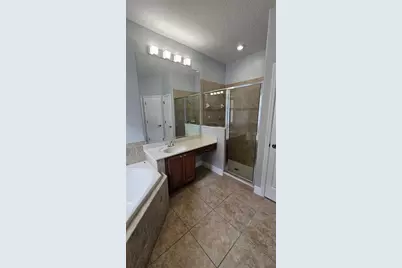 317 E Blue Water Edge Drive, Eustis, FL 32736 - Photo 37