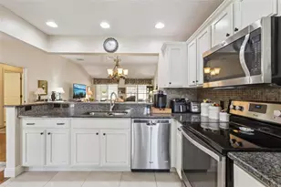 17194 SE 85th Willowick Cir, The Villages, FL 32162 - Photo 7