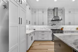 2898 Ann Rou Rd, Tavares, FL 32778 - Photo 13