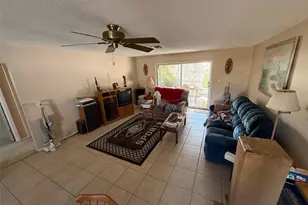 109 E Cedar St, Howey in the Hills, FL 34737 - Photo 7