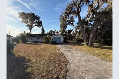 109 E Cedar Street, Howey in the Hills, FL 34737 - Photo 1