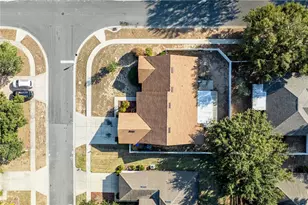 4530 Treasure Cay Rd, Tavares, FL 32778 - Photo 5