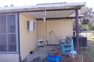 926 Cr 467, Lake Panasoffkee, FL 33538 - Photo 27