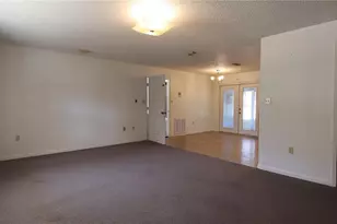 926 Cr 467, Lake Panasoffkee, FL 33538 - Photo 9