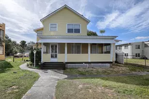 422 E Citrus Ave, Eustis, FL 32726 - Photo 1