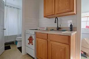 422 E Citrus Ave, Eustis, FL 32726 - Photo 21