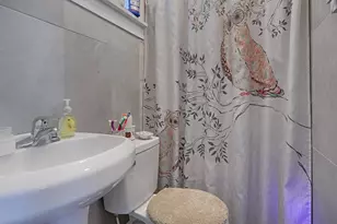 422 E Citrus Ave, Eustis, FL 32726 - Photo 51