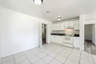 301 E Atwater Ave, Eustis, FL 32726 - Photo 11